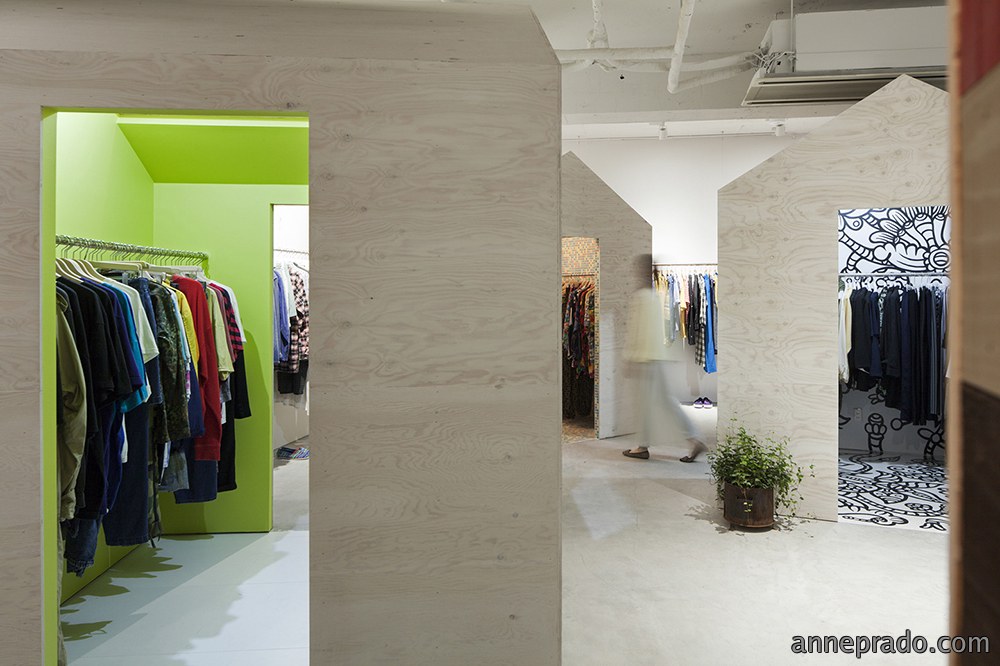 曦文服饰装修实景图,曦文服饰装修实景