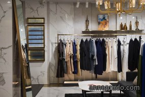 服装专卖店空间设计实景图,服装专卖店空间设计