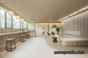 公司loft风办公室装修图