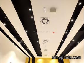 高档鞋帽店展柜装修效果图