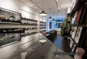 最新鞋帽店展柜装修设计效果图