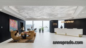未来感办公室设计装修效果